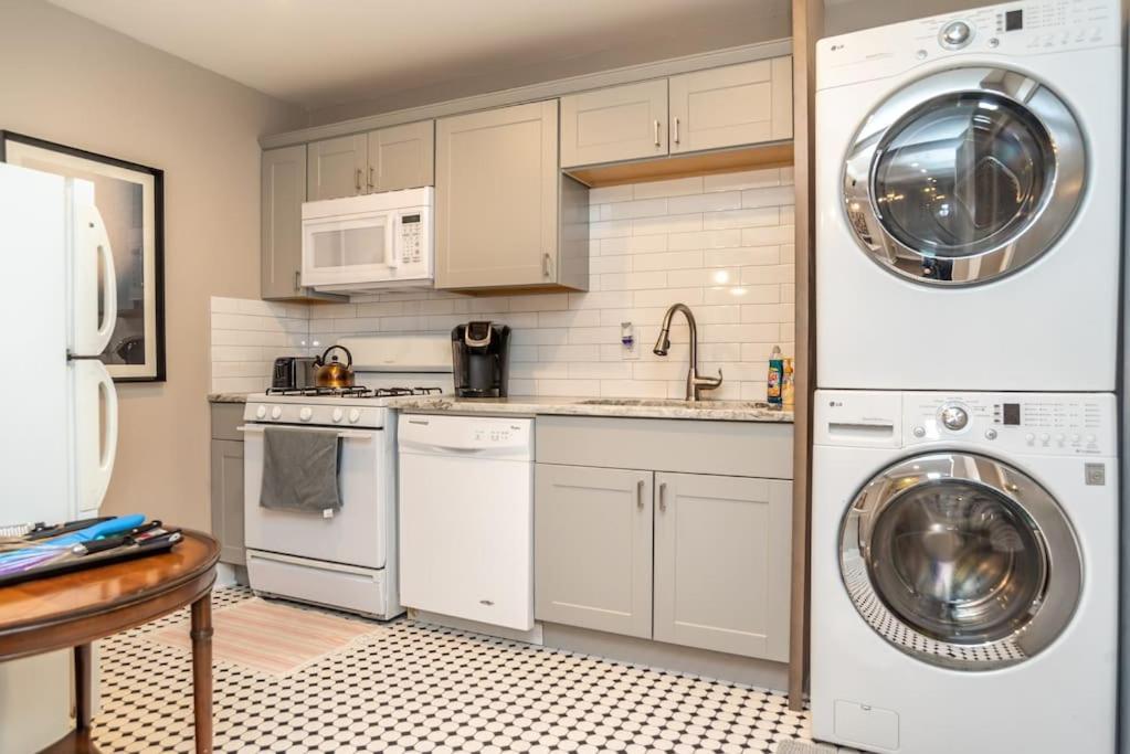 Downtown Atl Condo W Pool King Bed Lm1K2T 애틀랜타 외부 사진