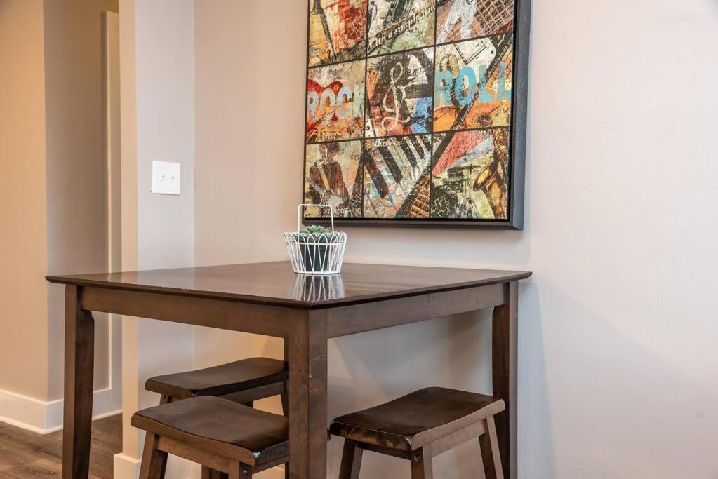 Downtown Atl Condo W Pool King Bed Lm1K2T 애틀랜타 외부 사진