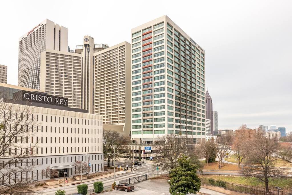 Downtown Atl Condo W Pool King Bed Lm1K2T 애틀랜타 외부 사진