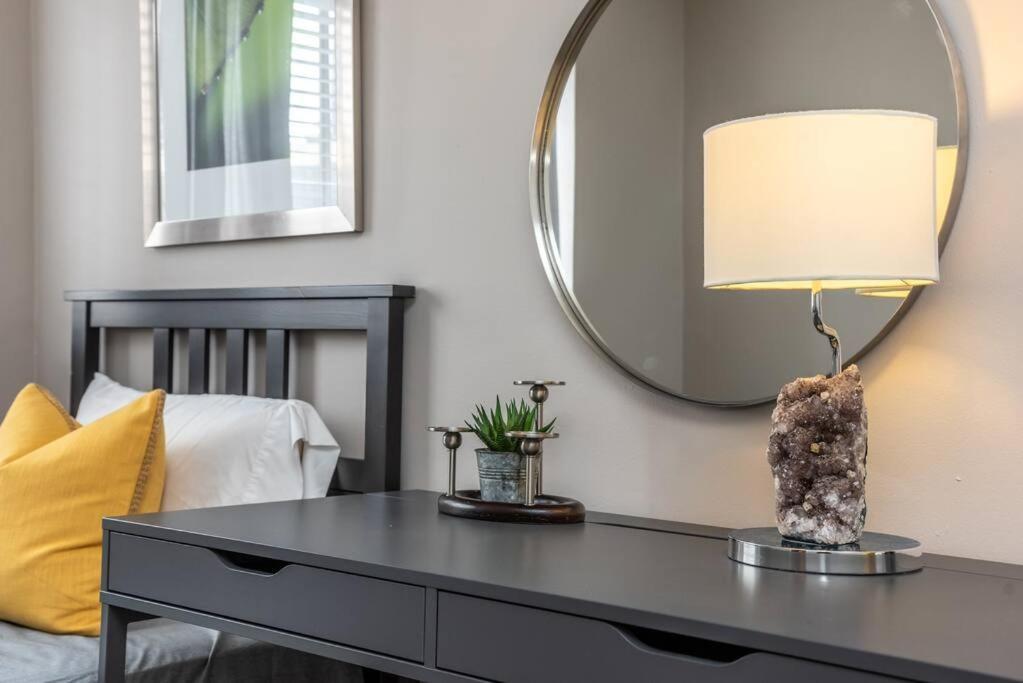 Downtown Atl Condo W Pool King Bed Lm1K2T 애틀랜타 외부 사진