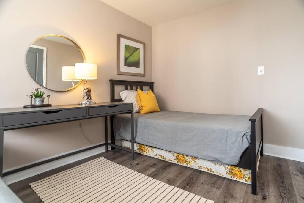 Downtown Atl Condo W Pool King Bed Lm1K2T 애틀랜타 외부 사진